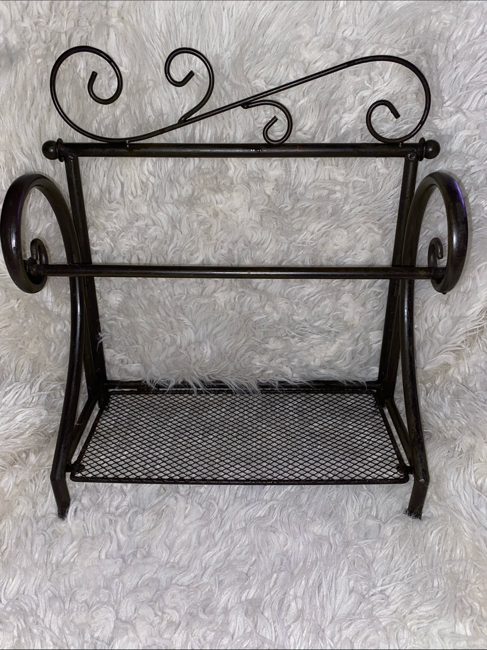 Decorative BronzeMetal Paper Towel Rack